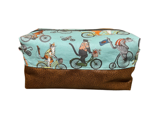 Cat Tales Boxy Bag